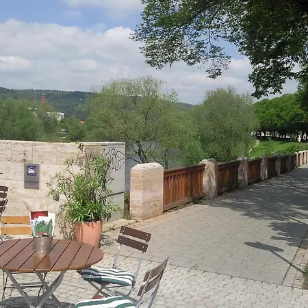 Ferienwohnung Friedrich Schiller, 2 Schlafzimmer, Balkon,Kostenloses Wifi, Naehe Zentrum, Jena Zewnętrze zdjęcie