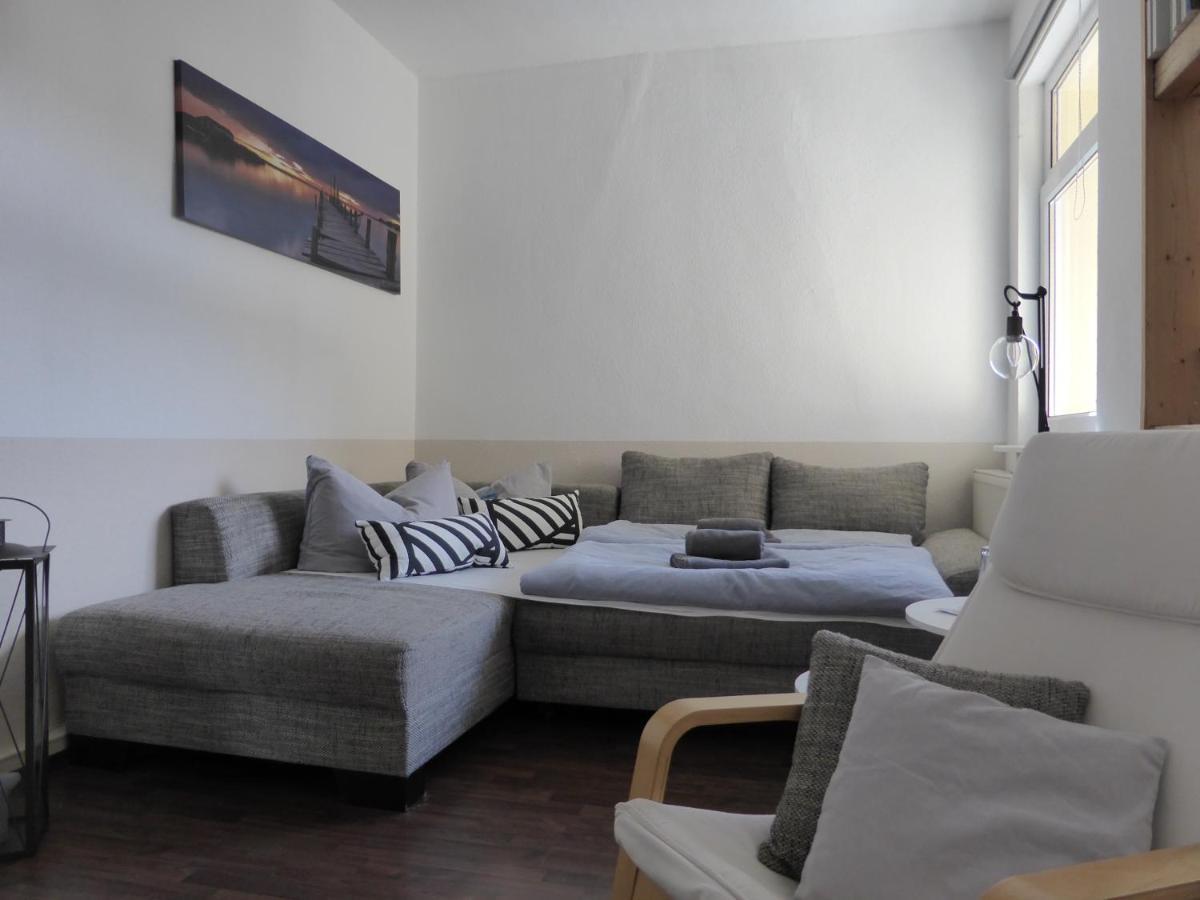 Apartment Friedrich Schiller, 2 Schlafzimmer, Balkon,kostenloses Wifi, Nähe Zentrum,