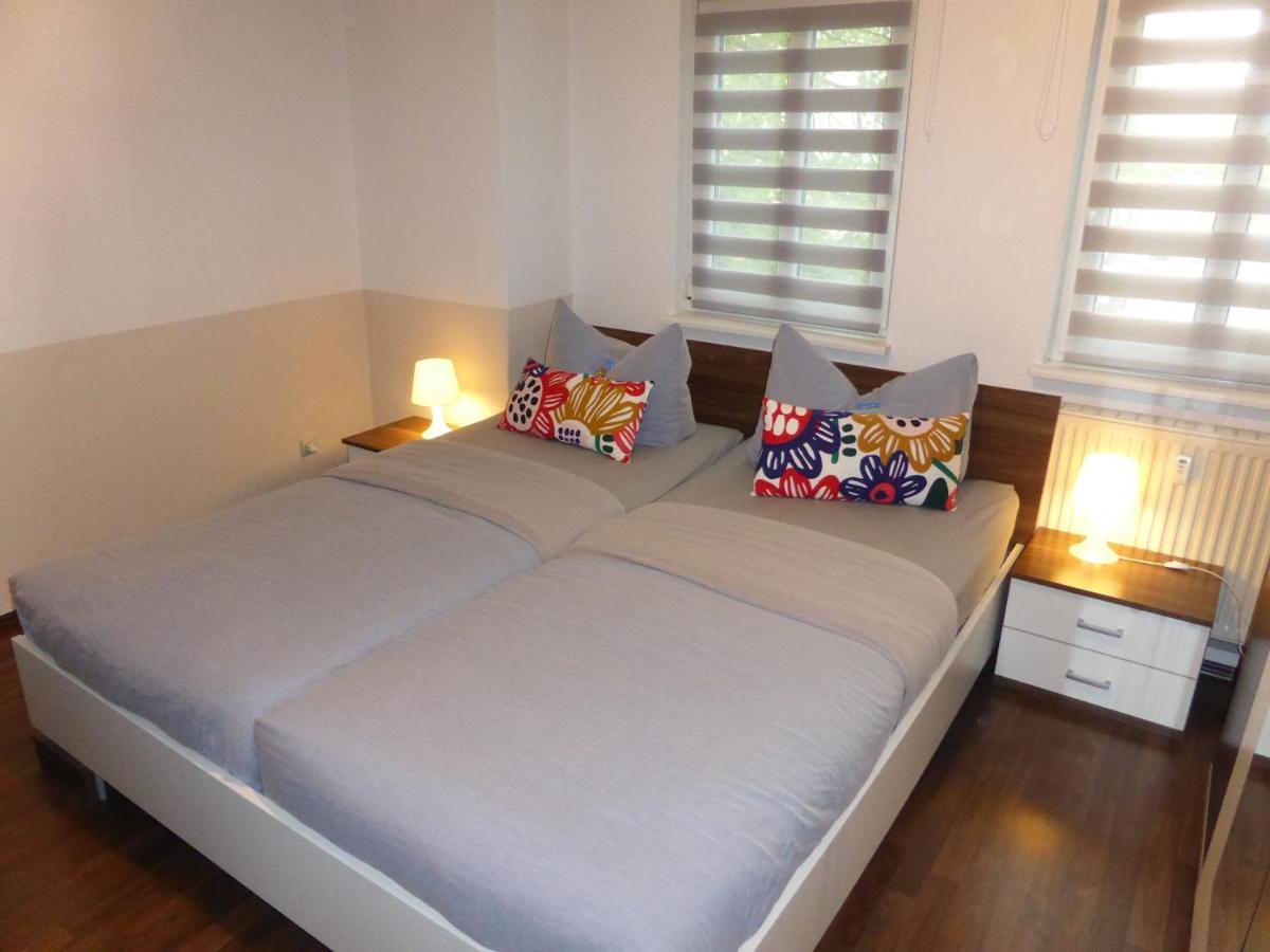 Friedrich Schiller, 2 Schlafzimmer, Balkon,kostenloses Wifi, Nähe Zentrum, Apartment Jena