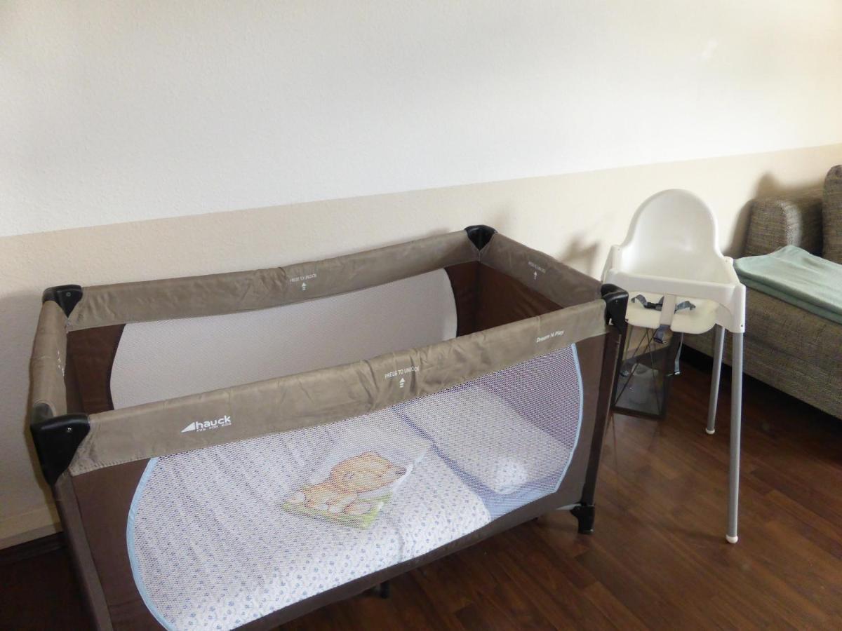Friedrich Schiller, 2 Schlafzimmer, Balkon,kostenloses Wifi, Nähe Zentrum,