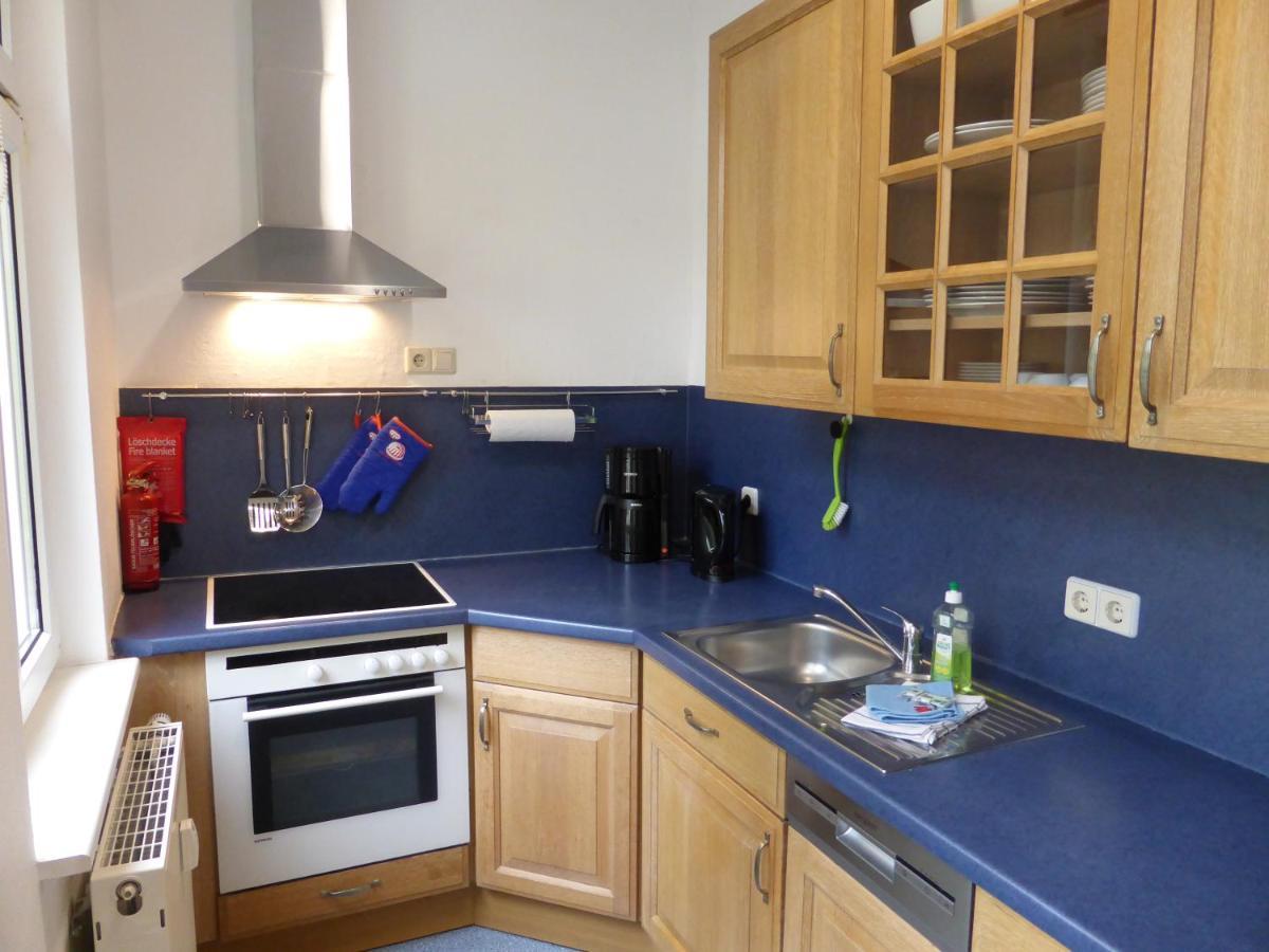 Apartment Friedrich Schiller, 2 Schlafzimmer, Balkon,kostenloses Wifi, Nähe Zentrum, *