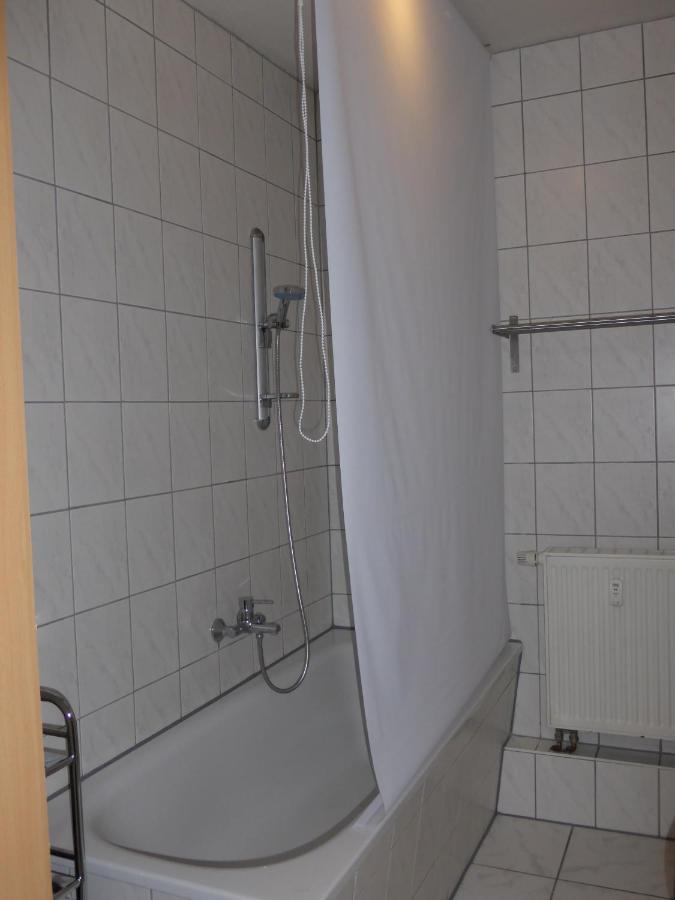 Apartment Friedrich Schiller, 2 Schlafzimmer, Balkon,kostenloses Wifi, Nähe Zentrum, Jena