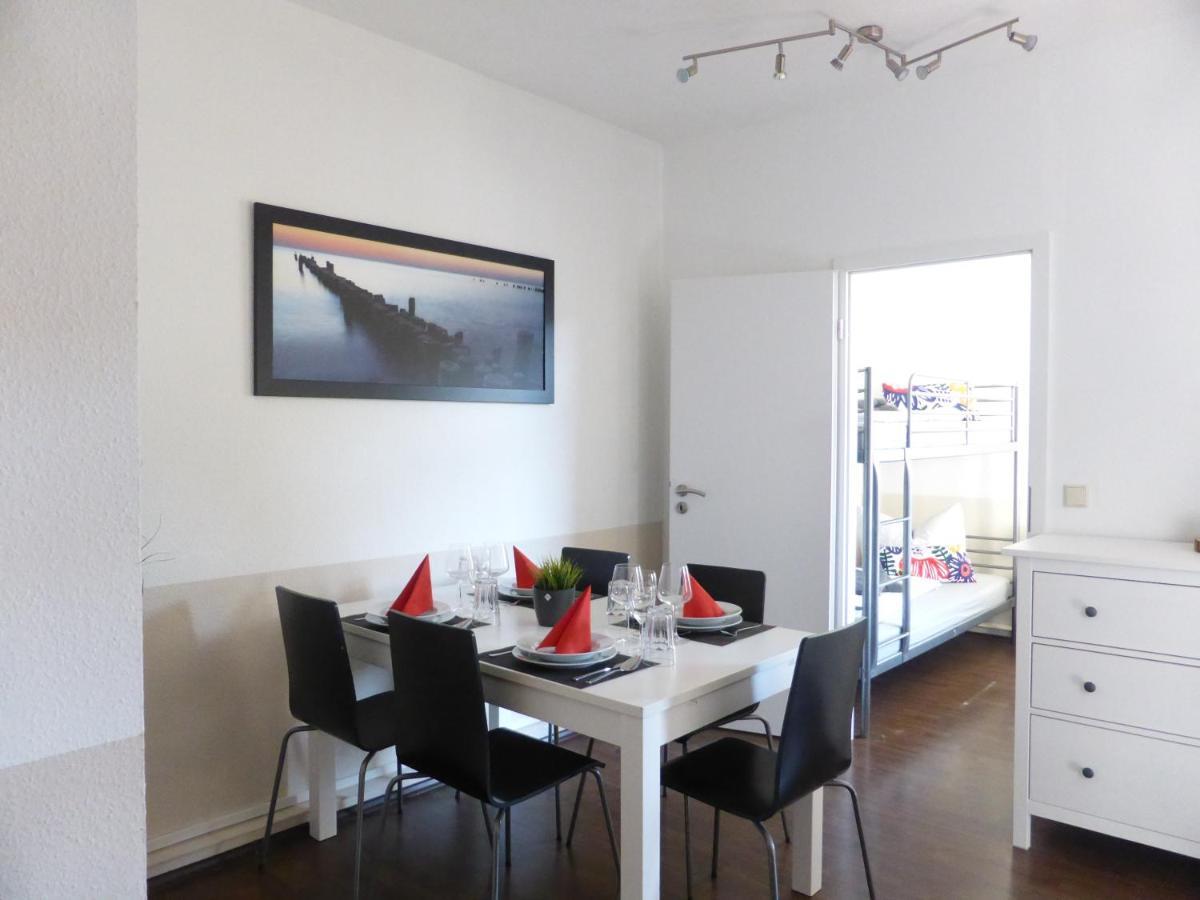 Friedrich Schiller, 2 Schlafzimmer, Balkon,kostenloses Wifi, Nähe Zentrum, Apartment