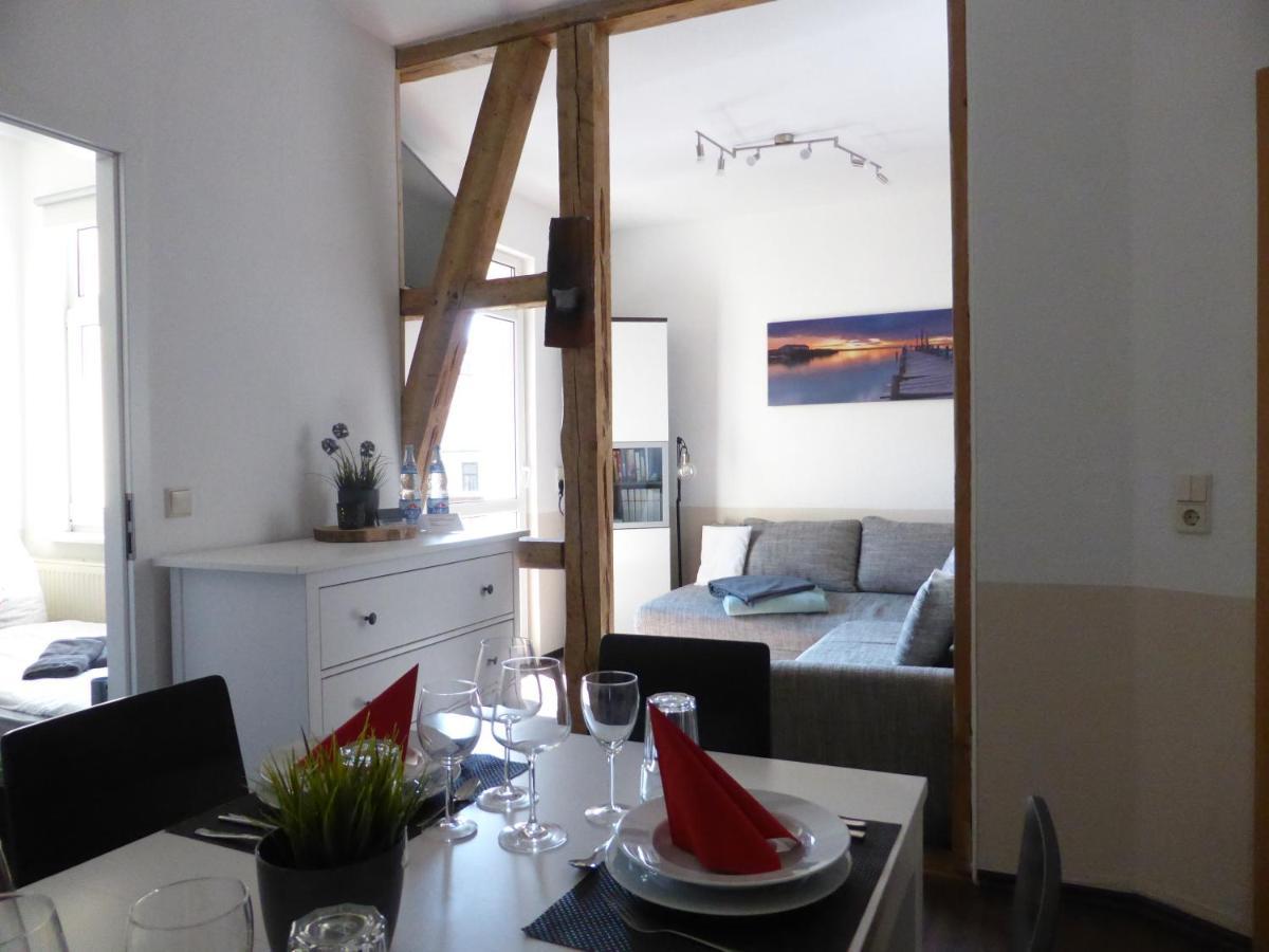 Friedrich Schiller, 2 Schlafzimmer, Balkon,kostenloses Wifi, Nähe Zentrum, Apartment