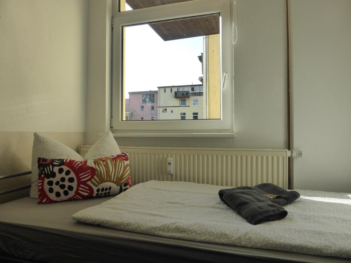 Friedrich Schiller, 2 Schlafzimmer, Balkon,kostenloses Wifi, Nähe Zentrum, * Jena