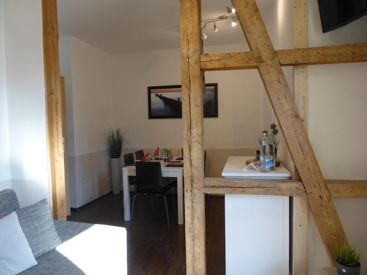 Apartment Friedrich Schiller, 2 Schlafzimmer, Balkon,kostenloses Wifi, Nähe Zentrum, *