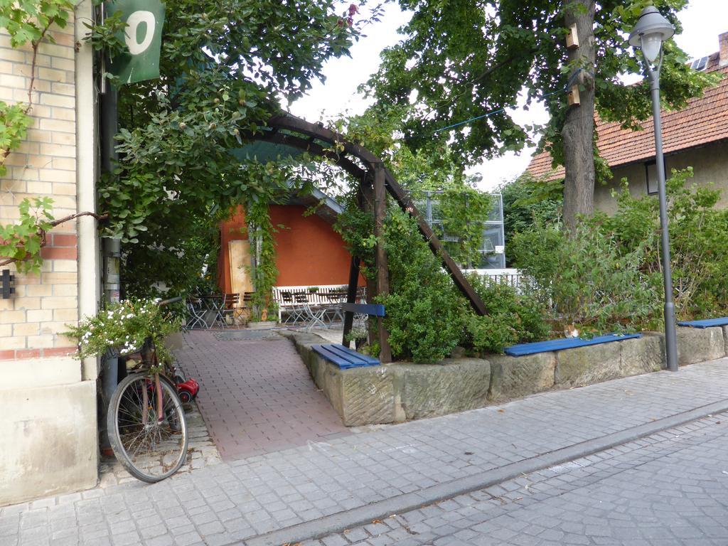 Apartment Friedrich Schiller, 2 Schlafzimmer, Balkon,kostenloses Wifi, Nähe Zentrum, *